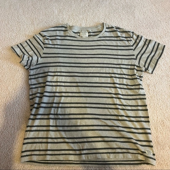 American Eagle Shirt - Picture 1 of 3